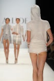 20110706_MBFW_12_0124_Allude.jpg